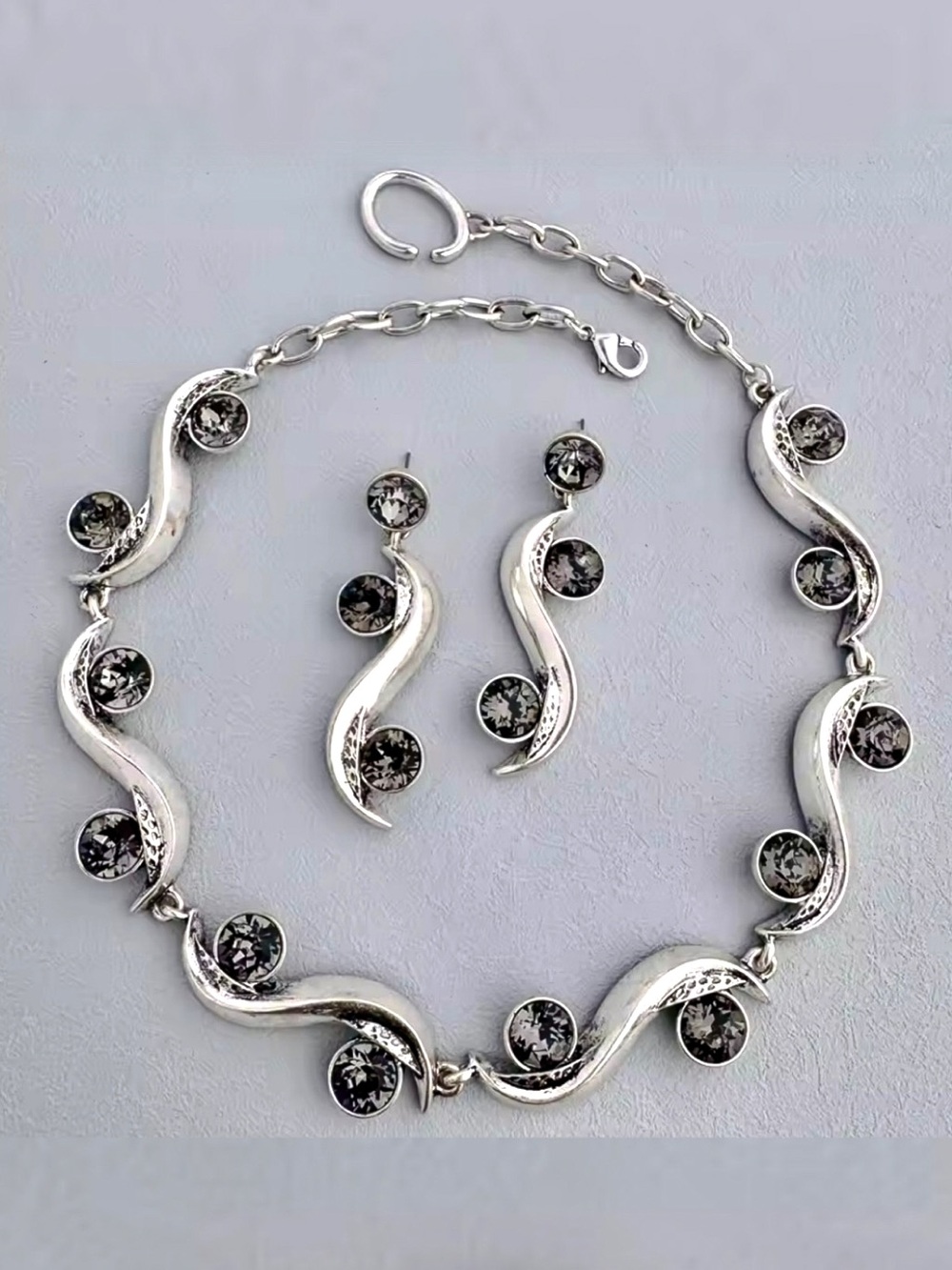 Oscar de la Renta Crystal Wave Necklace & Earrings Set